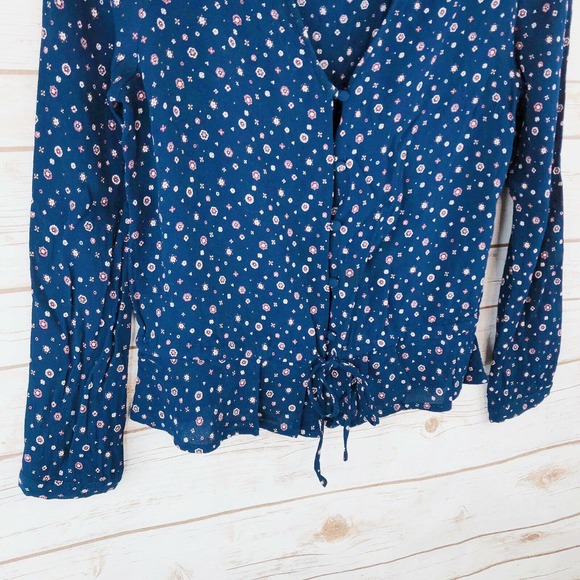 Rails Top Size XS Beaux Floral Vneck Button Up Tie - Picture 5 of 10